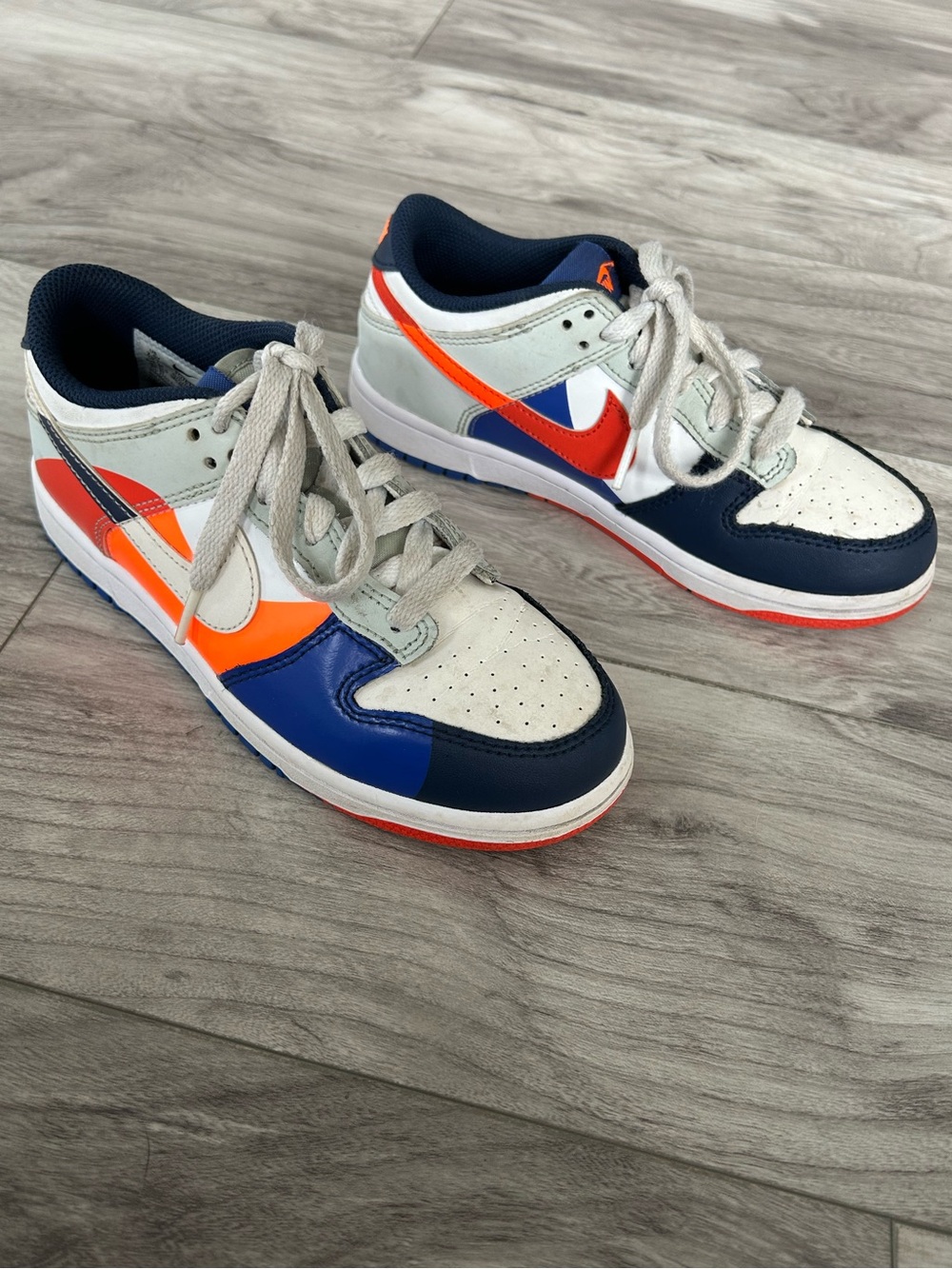 Nike Dunk Low SE Upside Down Kids Sneakers in White, Navy w& Orange